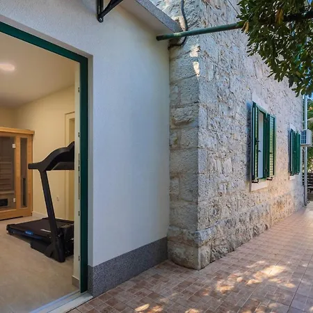Luxury Citadella With Pool *