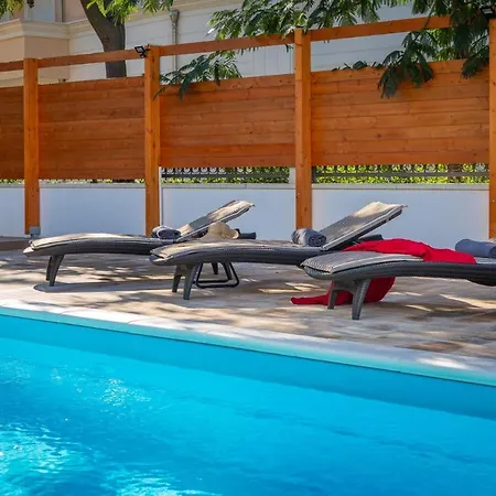 ヴィラ Luxury Citadella With Pool