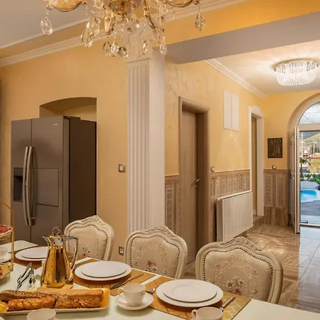 Luxury Citadella With Pool ヴィラ トロギール