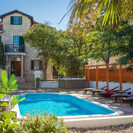 Luxury Citadella With Pool *