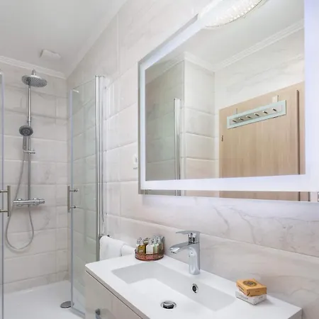 Luxury Citadella With Pool ヴィラ トロギール